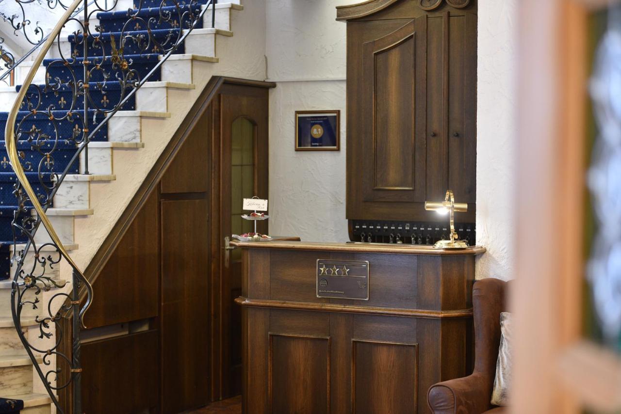 Hotel Kaiserpfalz Paderborn Bagian luar foto